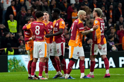 Galatasaray ilk yarıyı lider kapattı