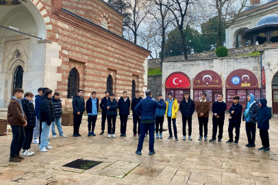 Yıldırımlı gençlerden tarihi yolculuk