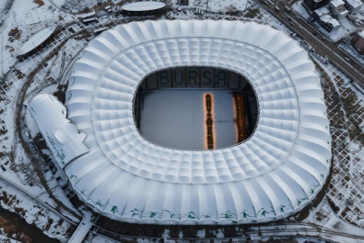 Timsah Arena Stadyumu karla kaplandı