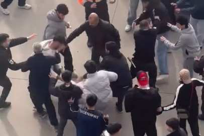 Bursa'da gençlerin kavgasında korku dolu anlar