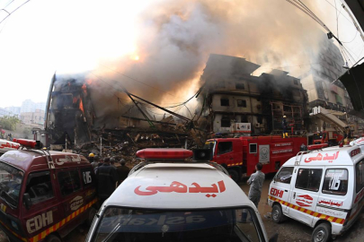 AVM yangınında can kaybı 14'e yükseldi