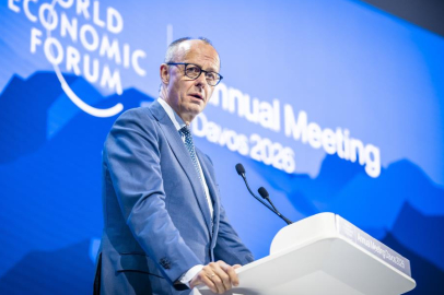 Merz: Zorla ele geçirme tehdidi kabul edilemez