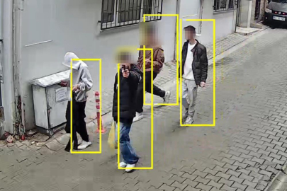 Çocukların elindeki tabancalar oyuncak çıktı