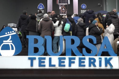 Bursa'da 500 metreyi aşan kuyruk, sadece ona binebilmek için