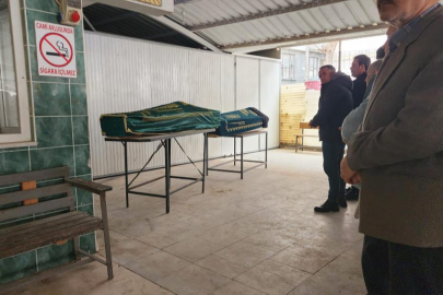 Otoyol gişelerindeki kazada ölen çift gözyaşlarıyla uğurlandı