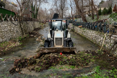 Büyükşehir'den Misi'de dere ve çevre temizliği