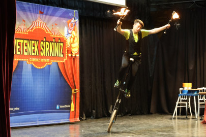 Gemlikli çocuklar 'Yetenek Sirkiniz'i heyecanla izledi