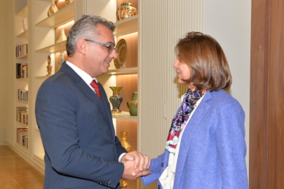 Tufan Erhürman, Holguin ile görüştü