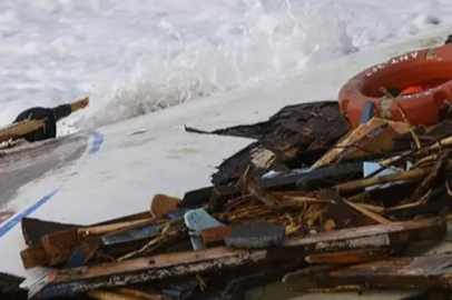 Turistleri taşıyan bot alabora oldu: 3 ölü