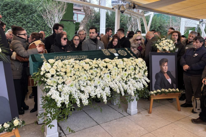 Şarkıcı Fatih Ürek son yolculuğuna uğurlandı