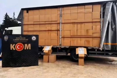 Bursa'da dev kaçak tütün operasyonu...Milyonlarca makaron ele geçirildi