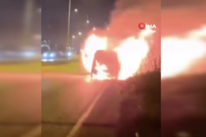 Bursa'da alev alan otomobil kullanılmaz hale geldi