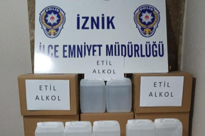 Bursa'da sahte alkol operasyonu: 135 litre etil alkol ele geçirildi