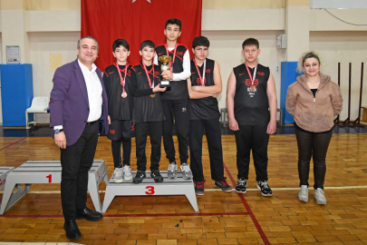 Osmangazi’de badminton heyecanı zirveye taştı