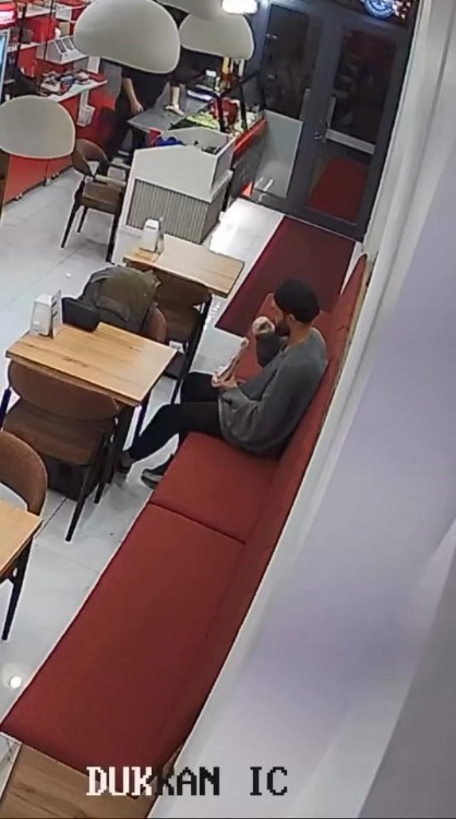 'Kıl nerede diye sorunca göğsünden koparıyor'