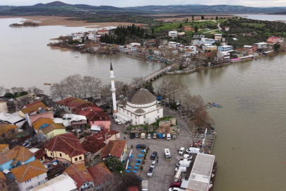 Bursa'da kuraklıkla boğuşuyordu...Yağışlarla yeniden küçük Venedik oldu