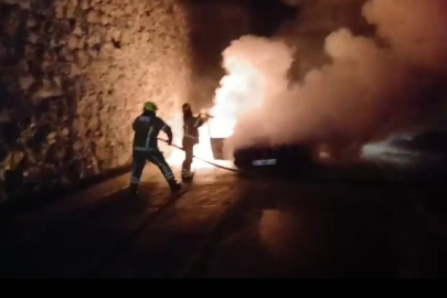 Bursa'da Mudanya yolunda korkutan araç yangını