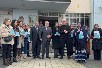 Osmangazi'de veliler kitap okuma yarışmasında ter döktü