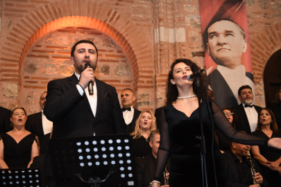 14 Şubat ezgileri Osmangazi’de yükseldi