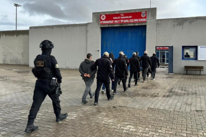 İnterpol'ün aradığı DEAŞ'ın sözde 7 yöneticisi yakalandı