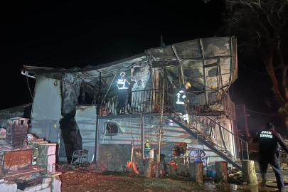 Prefabrik evde çıkan yangın karı-kocayı hayattan kopardı