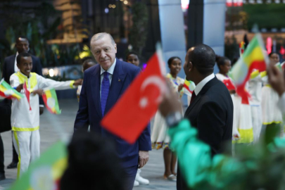 Cumhurbaşkanı Erdoğan’a Etiyopyalı çocuklardan coşkulu karşılama