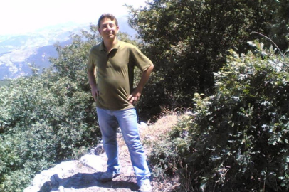 Halı sahada kalbine yenik düştü