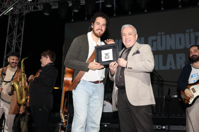 'Nilüfer Genç Caz' Evrencan Gündüz ile final yaptı