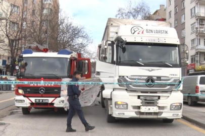 TIR'ın çarptığı yaşlı kadın hayatını kaybetti