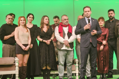 'Adiller’ Bursa'da seyirciyle buluştu