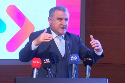 Bakan Bak: Cumhurbaşkanımız önümüzü açıyor