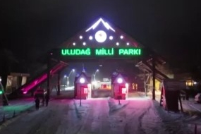 Uludağ'da kar kalınlığı 160 santimetreye ulaştı