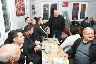 Başkan Karabatı teravih sonrası vatandaşlarla buluştu