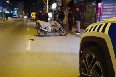 Bursa'da iki motosiklet böyle çarpıştı… 1'i hamile 2 yaralı