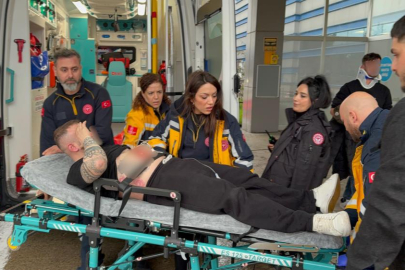 Bıçaklı kavgada 2 kişi yaralandı