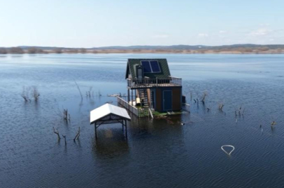 Bursa'da bungalovlar göl evi oldu
