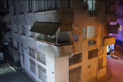 Gemlik’te hasarlı apartman tahliye edildi