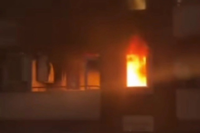 Bursa’da apartman dairesi alev alev yandı