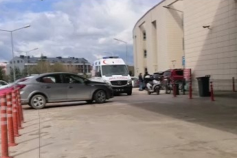 Bursa'da yaralanan kızı için ellerini açıp dua etti