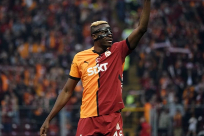 Victor Osimhen, Galatasaray tarihine geçti