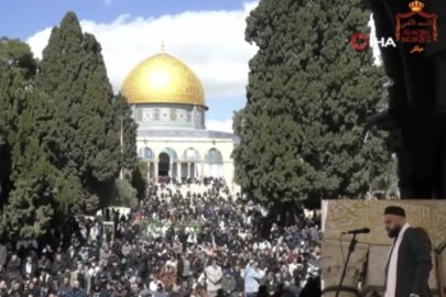 Kısıtlamalara rağmen Mescid-i Aksa doldu taştı
