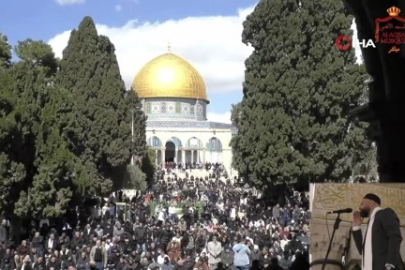 Kısıtlamalara rağmen Mescid-i Aksa doldu taştı