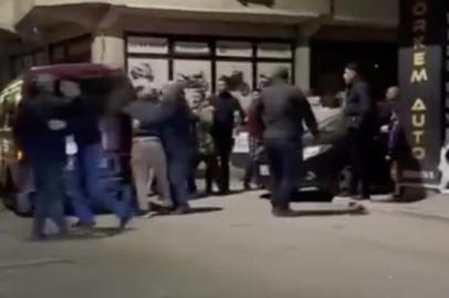 Bursa'da mahallede aileler arası kavga bir anda büyüdü