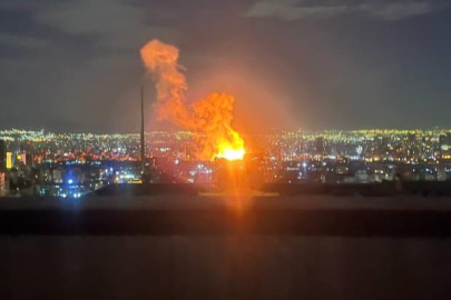 İran'da Radyo ve Televizyon Kurumu binası vuruldu