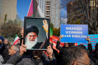 İran’ın Ankara Büyükelçiliği’nde bayraklar yarıya indi