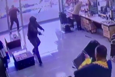 Berber dükkanında silahla dehşet saçtı