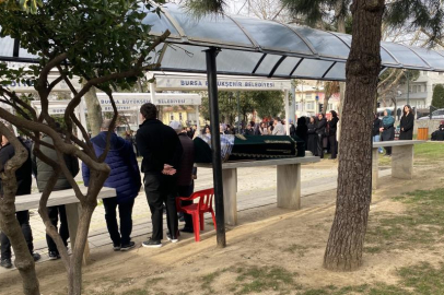 Bursa'daki silahlı saldırıda ölen kadın toprağa verildi