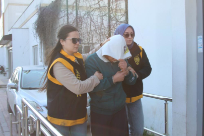 Karı-koca tartışmasında kan aktı