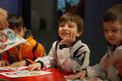 Minikler GUHEM’de gökyüzünü keşfetti