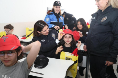 Bursa'da öğrencilere polislik tanıtımı yapıldı